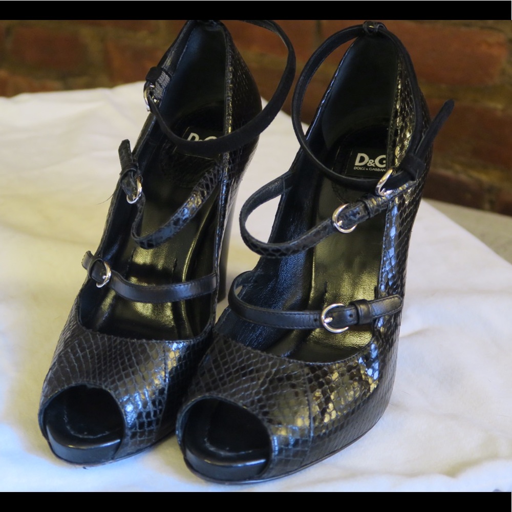 D&G - Black Snakeskin Leather Heels (size 37)